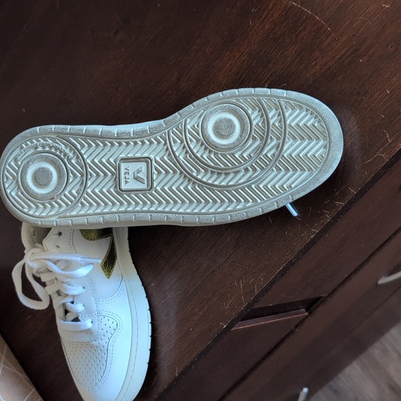 Veja sneakers White and metallic green size us 6 Euro 37 only worn 3x - Picture 7 of 7